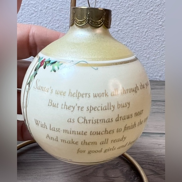 Hallmark Vintage 1991 Christmas Ornament “Santa & His Helpers” Norman Rockwell - Picture 4 of 5